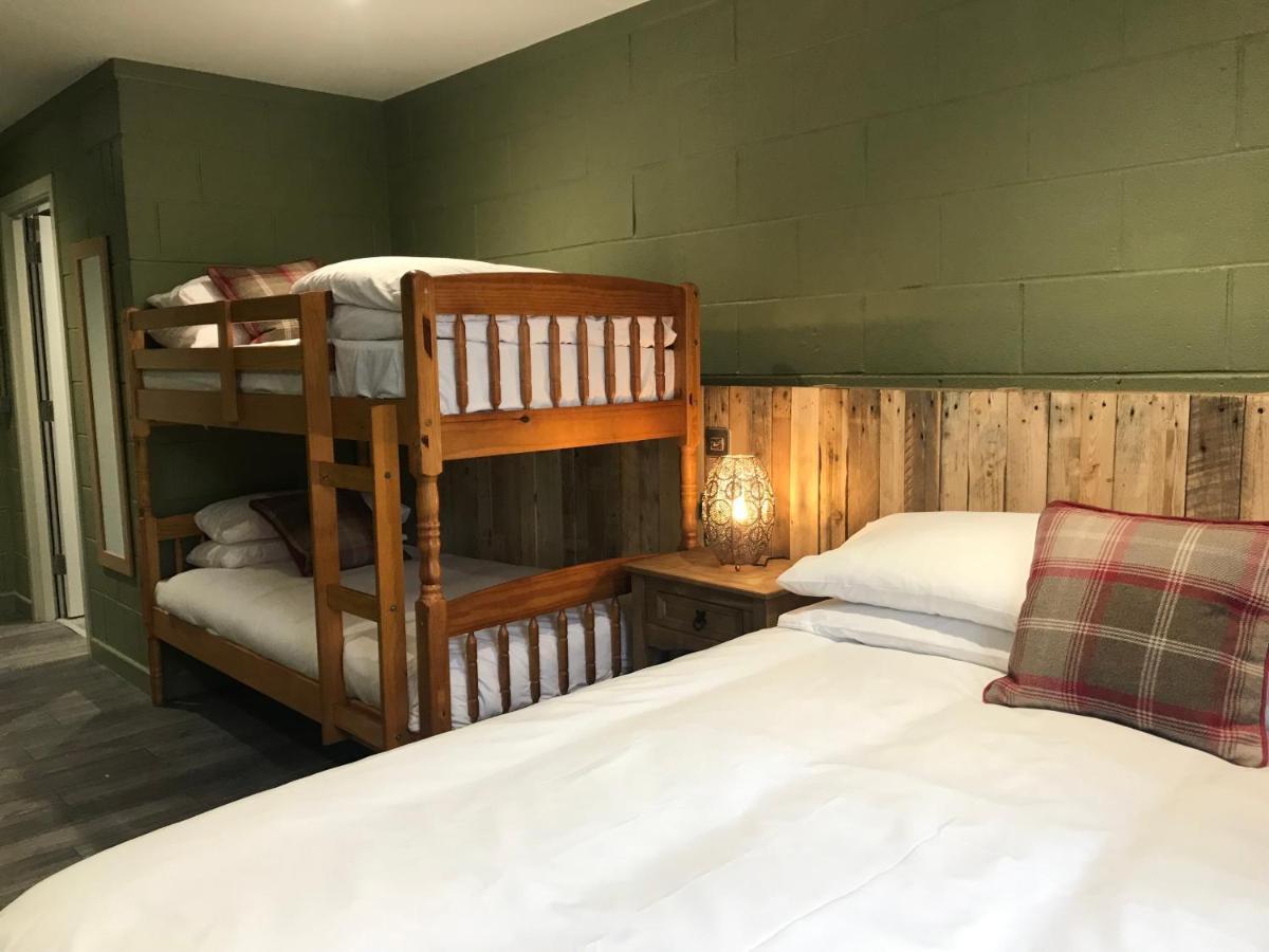Rostrevor Mountain Lodge - Glamping Pods - Revive Sauna & Hot Tubs Екстериор снимка
