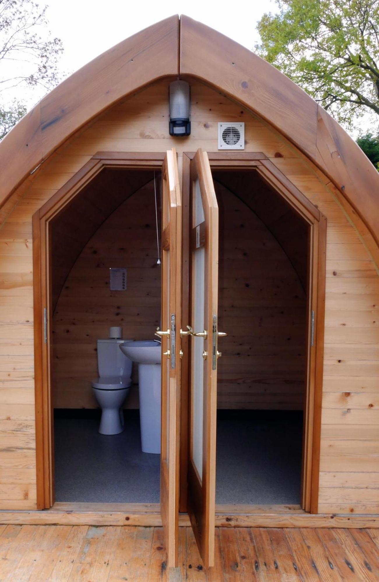 Rostrevor Mountain Lodge - Glamping Pods - Revive Sauna & Hot Tubs Екстериор снимка