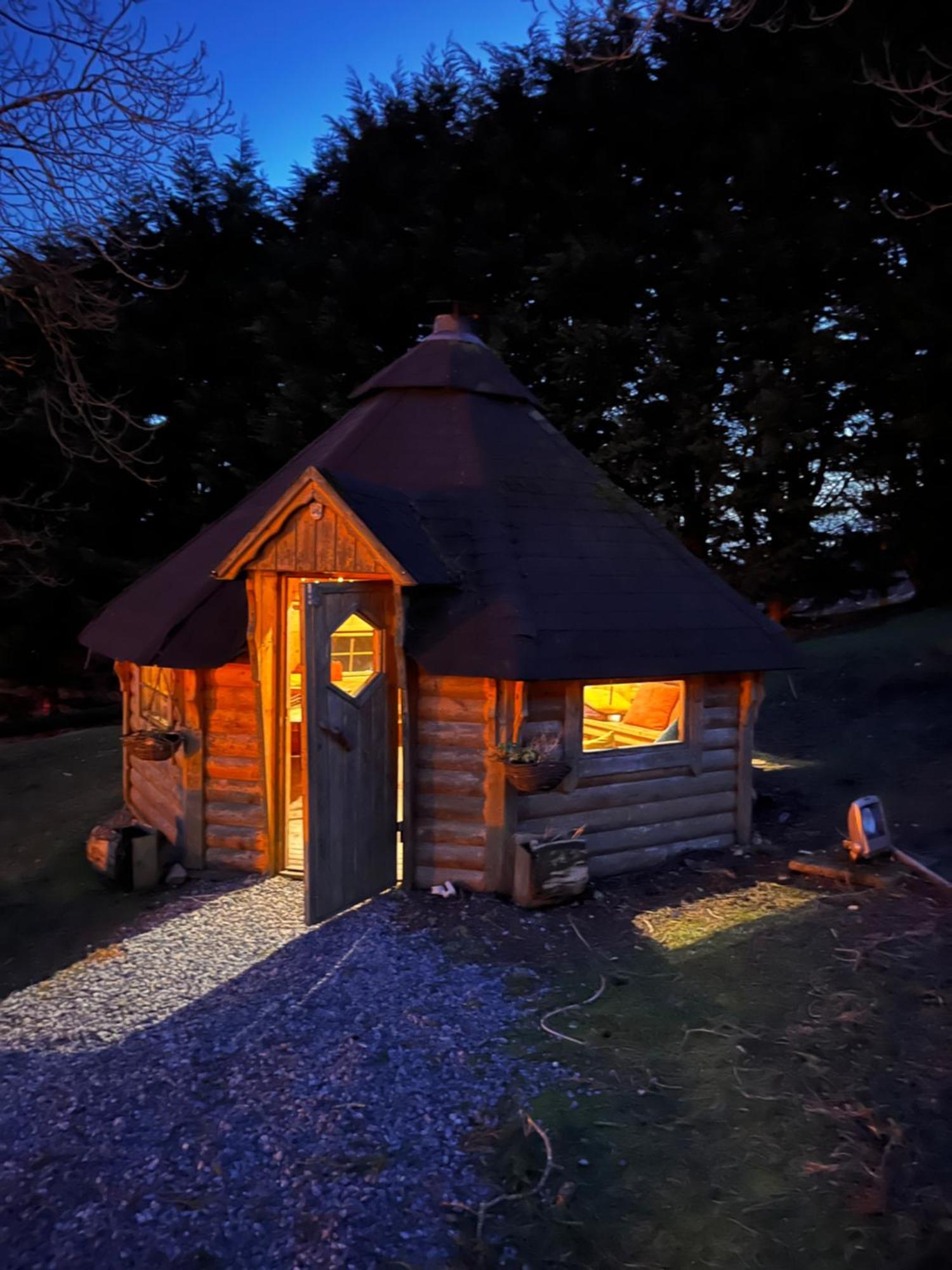 Rostrevor Mountain Lodge - Glamping Pods - Revive Sauna & Hot Tubs Екстериор снимка